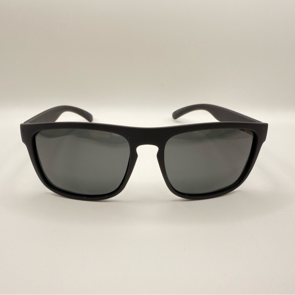 Fresh and Stylish Polarized Glass with Contrast Colors, PC Frame - Picture 3 of 7